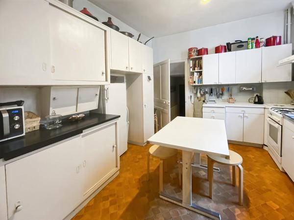 Arbois - Maison de Ville - 335 m2 - 6 chambres  en coeur de ville