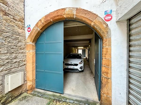 Arbois - Maison de Ville - 335 m2 - 6 chambres  en coeur de ville