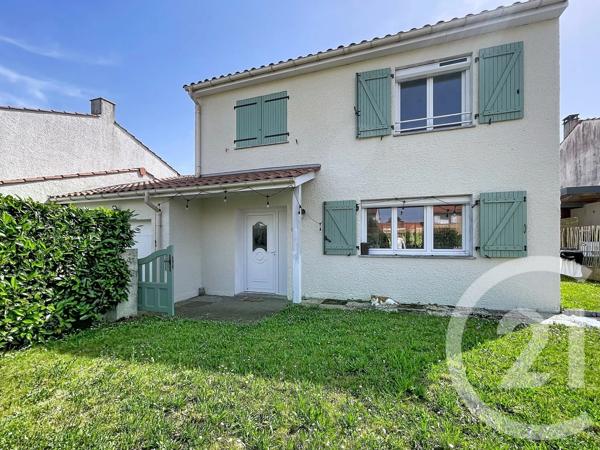 Maison à vendre  6 pièces - 106,65 m 2   STE LUCE SUR LOIRE  - 44