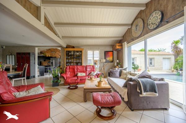 Maison à vendre |  Dompierre-sur-Mer |  6 pièces | 175 m²