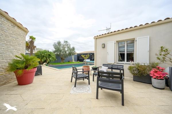 Maison à vendre |  Dompierre-sur-Mer |  6 pièces | 175 m²
