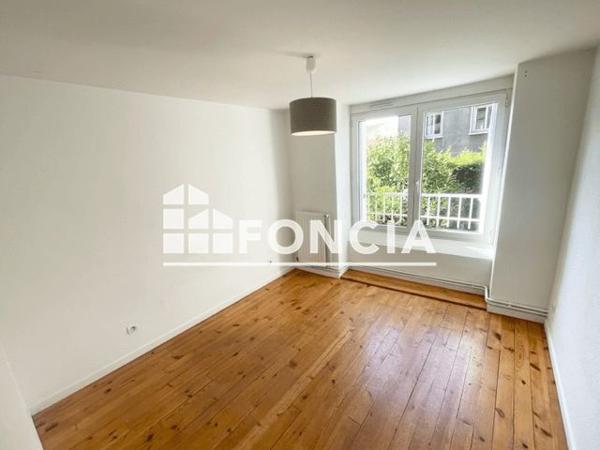Location Appartement 4 pièces 82.96 m² - 74 BD VALBENOITE Saint-etienne 42000
