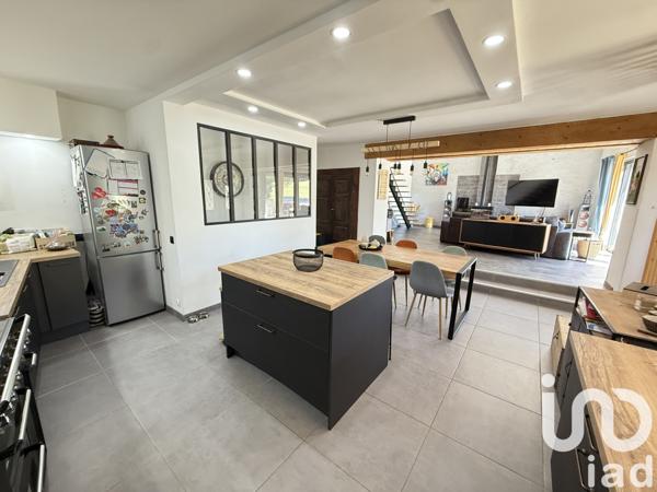 Maison à vendre 12 pièces 144 m² Les Granges-Gontardes