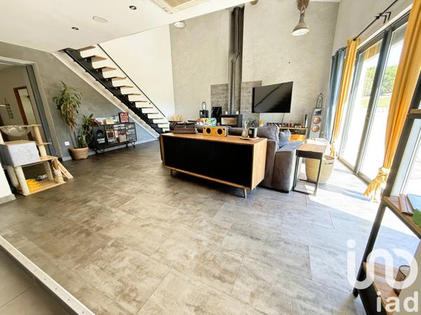 Maison à vendre 12 pièces 144 m² Les Granges-Gontardes
