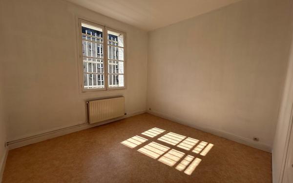 Appartement à louer    5 pièces •  Tours