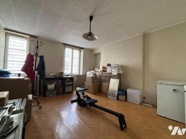 Immeuble commercial