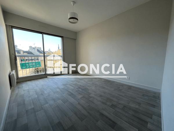 Location Appartement 2 pièces 59.4 m² - 10 RUE ANCIENNE COMEDIE Poitiers 86000