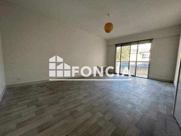 Location Appartement 2 pièces 59.4 m² - 10 RUE ANCIENNE COMEDIE Poitiers 86000