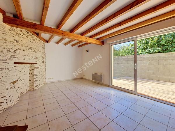 Maison rénovée 2 chambres et 1 bureau - 82m² - LANDEMONT