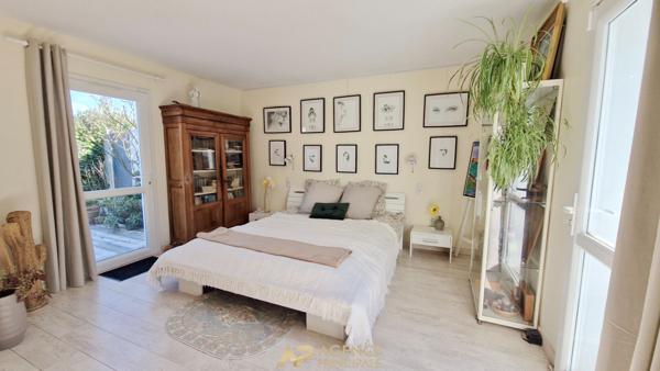 Maison plain-pied 3 chambres, 118 m2 -La Rochelle €530 250 ** - Référence ND732E