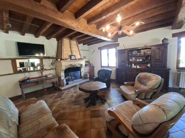 Maison 3 chambres, grand garage et combles aménageables – Saint-Félix-de-Reilhac-et-Mortemart
