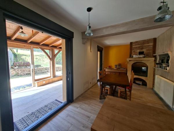Maison 3 chambres, grand garage et combles aménageables – Saint-Félix-de-Reilhac-et-Mortemart