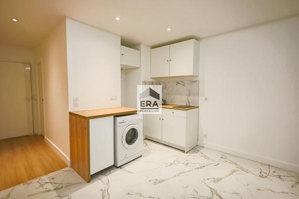 Appartement Paris 1 pièce(s) 27 m2