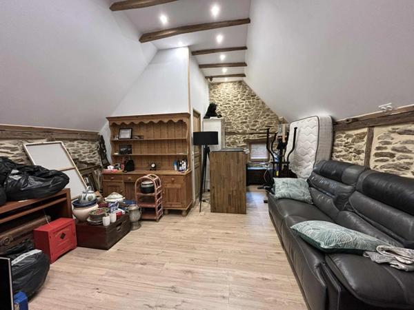 Petite propriété à vendre 3 pièces proche de BEAULIEU SUR DORDOGNE