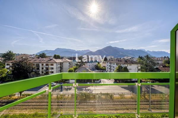 T3 traversant avec garage et cave