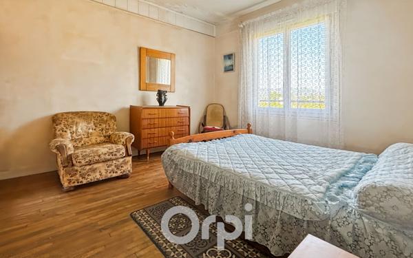 Maison à vendre    4 pièces • 99,60 m2 La Jonchère-Saint-Maurice