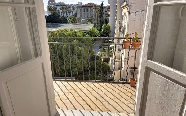 Appartement à vendre    2 pièces • 20,40 m2 Nice