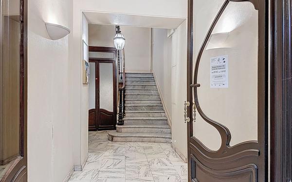 Appartement à vendre    2 pièces • 20,40 m2 Nice