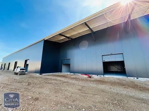 Local commercial à louer 200m²