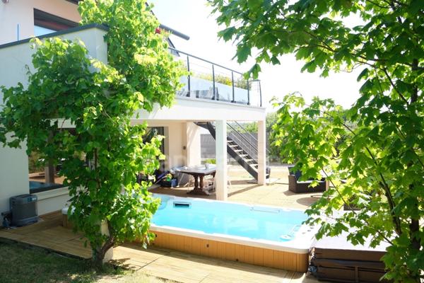 Maison à vendre 7 pièces (56)