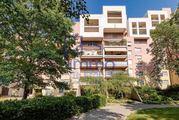 Appartement 6 pièces                                        - 38100 Grenoble Réf : 21728