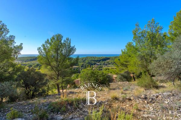 Sanary-sur-Mer, Maison 4 Chambres -  240 m² à vendre