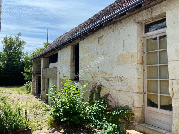 Maison de Maître à Poncé sur le Loir (72340) avec dépendances et terrain