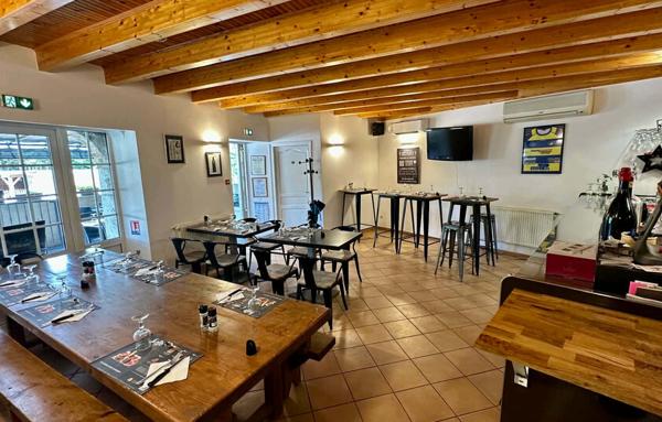 Fonds De Commerce de 250 m²