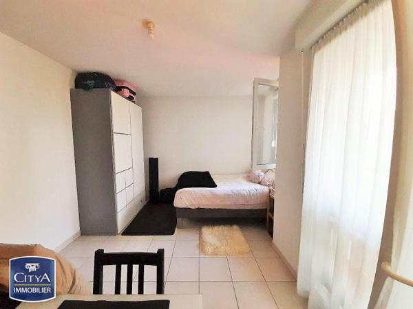 Appartement à louer 1 pièce 27.85m²