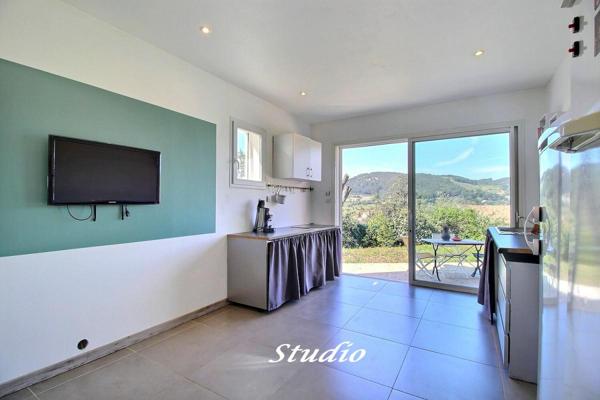 Maison Evenos 5 pièce(s) 138 m2 sur 920 m2 de terrain