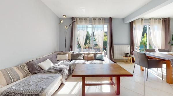 Maison Champs Sur Marne 8 pièce(s) 207 m2