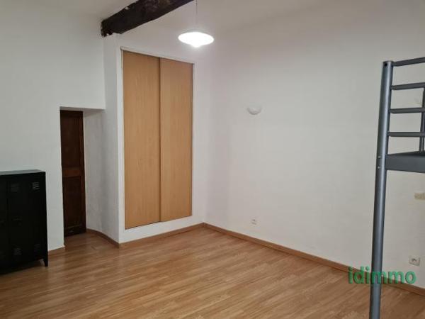 A saisir Draguignan lot 4 appartements revenus 1880€/mois 265000€ crn2366 dpe D Draguignan (83300)