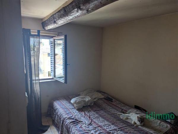 A saisir Draguignan lot 4 appartements revenus 1880€/mois 265000€ crn2366 dpe D Draguignan (83300)