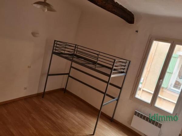 A saisir Draguignan lot 4 appartements revenus 1880€/mois 265000€ crn2366 dpe D Draguignan (83300)