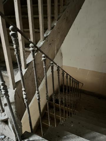 Mauvezin (32120) Propriété d’Exception – Maison de Maître à Réinventer – Dépendances – Environnement Préservé.