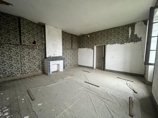 Mauvezin (32120) Propriété d’Exception – Maison de Maître à Réinventer – Dépendances – Environnement Préservé.