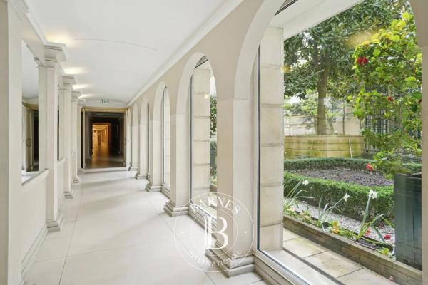 Paris 6ème, Appartement 1 Chambre -  61 m² à vendre