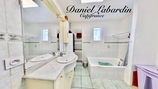 Maison de plain pied, appartement indépendant, à SAINTE BAZEILLE (47)