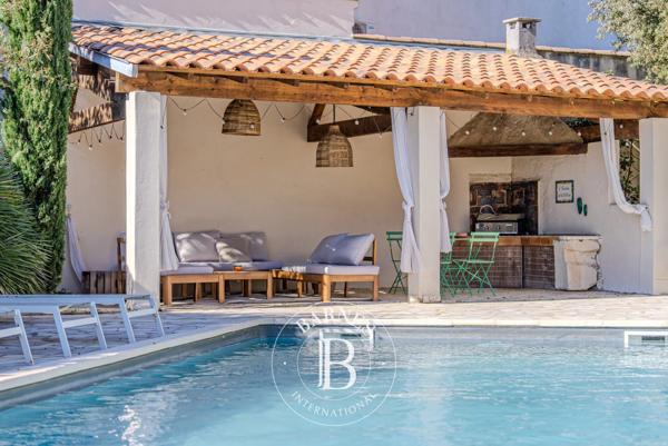 Cavaillon, Maison de village 5 Chambres -  247 m² à vendre