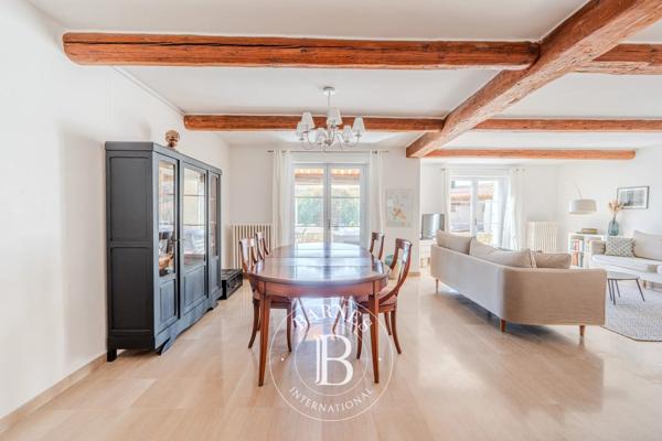 Cavaillon, Maison de village 5 Chambres -  247 m² à vendre