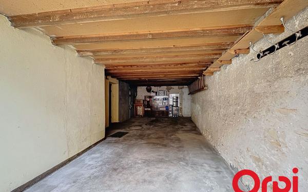 Maison à vendre    3 pièces •  Saint-Amand-Montrond