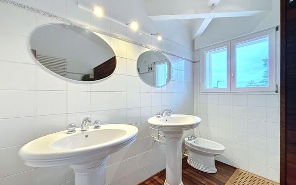 Maison à louer    6 pièces • 185 m2 Anglet