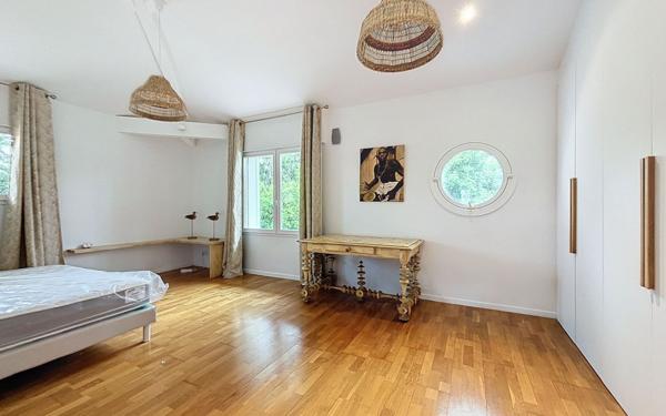 Maison à louer    6 pièces • 185 m2 Anglet