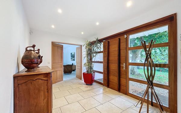 Maison à louer    6 pièces • 185 m2 Anglet