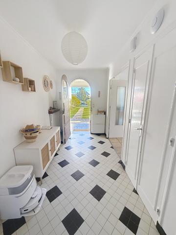 À vendre - Maison individuelle, 6 pièces située à Montlouis-sur-Loire (37270)