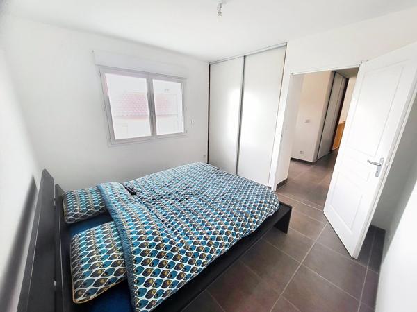 Au coeur de CHAVANOZ - VILLA de 120 m² / 2 niv. Récente de 2018 sur 1725 m² clos