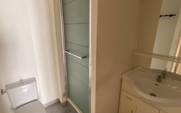 Appartement à louer    1 pièce •  Templeuve