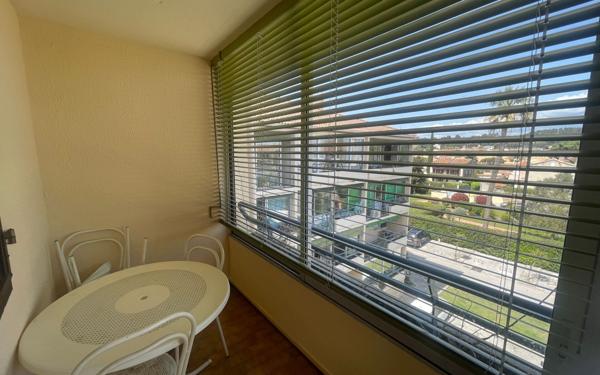 Appartement à vendre    2 pièces • 28 m2 La Seyne-sur-Mer