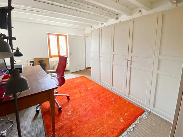 Maison à vendre 7 pièces GRILLY (01)