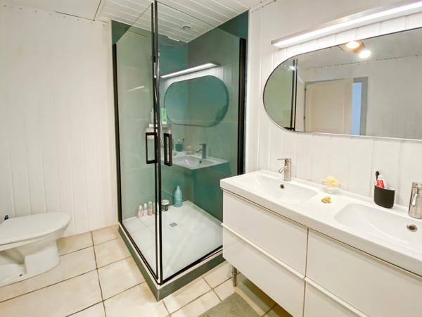 Maison à vendre 7 pièces GRILLY (01)